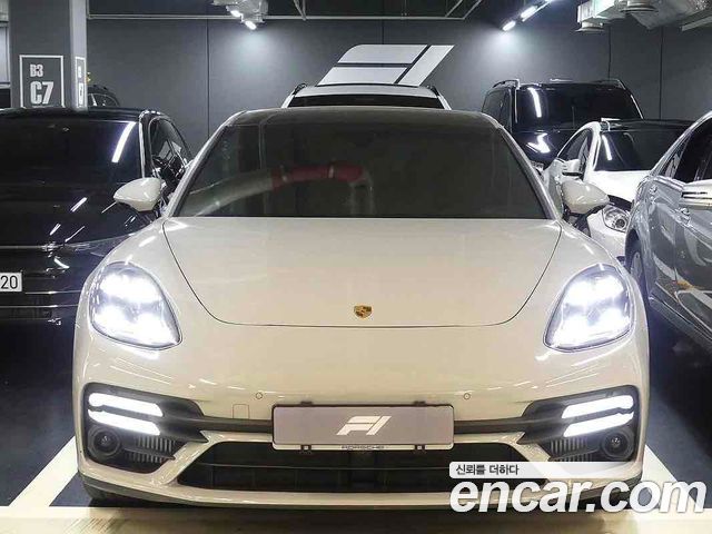 Porsche Panamera 2.9 AWD — пробег 12 000 км — фото 1 из 5