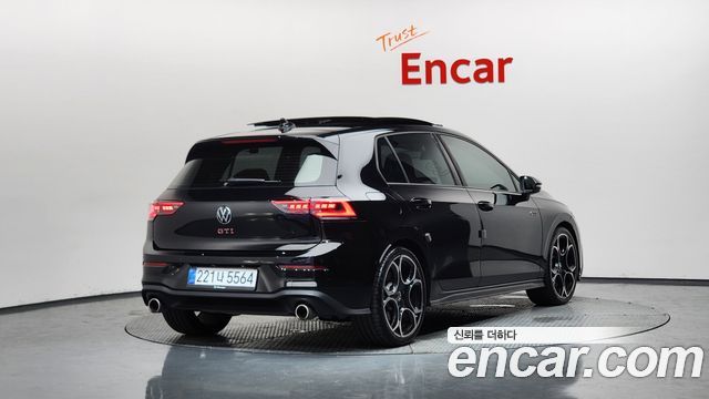 Volkswagen Golf 2.0 GTI — пробег 17 039 км — фото 2 из 5