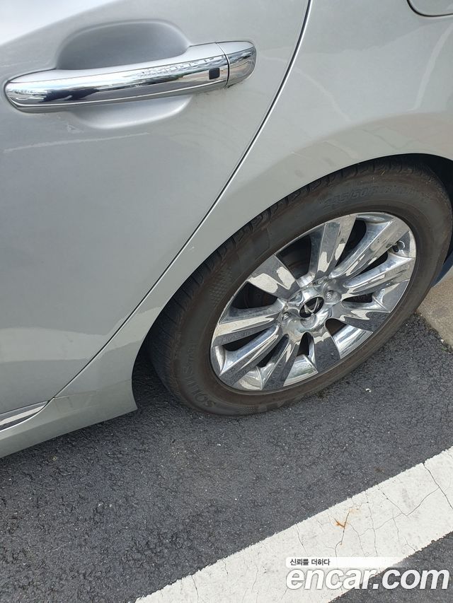 Hyundai Equus из Кореи Encar