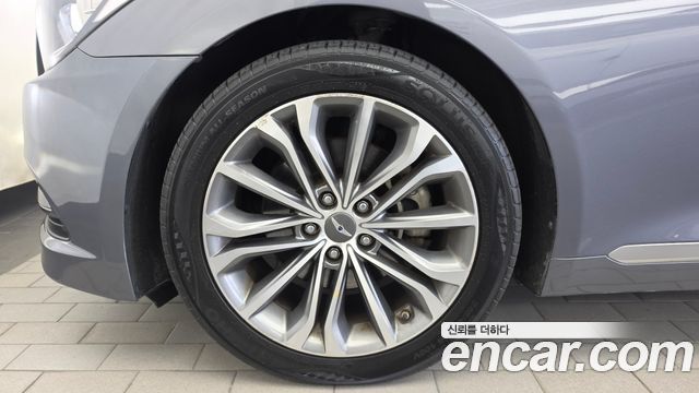 Hyundai Genesis из Кореи Encar
