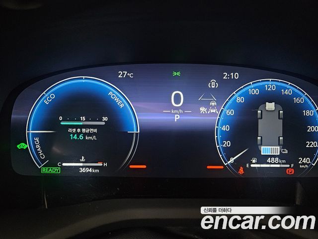 Toyota Camry 2.5 XLE Premium Hybrid — пробег 3 694 км — фото 5 из 5