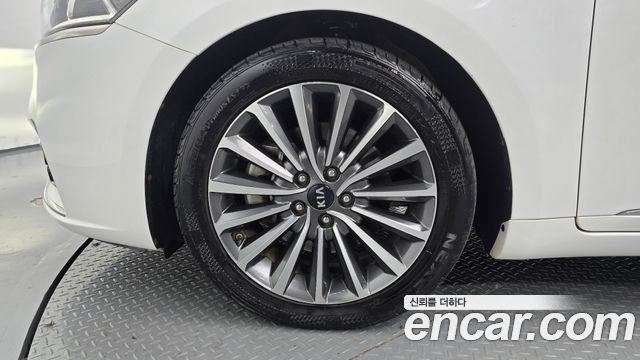 Kia K7 из Кореи Encar