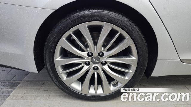 Hyundai Genesis из Кореи Encar