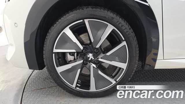 Peugeot 208 из Кореи Encar