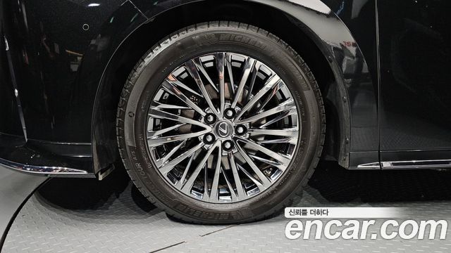 Lexus LM из Кореи Encar