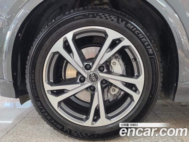 Audi Q6 e-tron из Кореи Encar