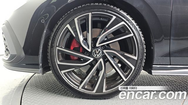 Volkswagen Golf 2.0 GTI — пробег 26 821 км — фото 5 из 5