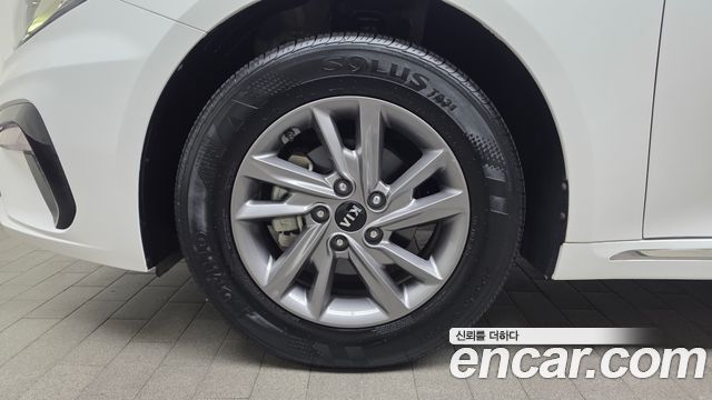 Kia K5 2.0 LPI Rental Car Luxury — пробег 9 582 км — фото 5 из 5