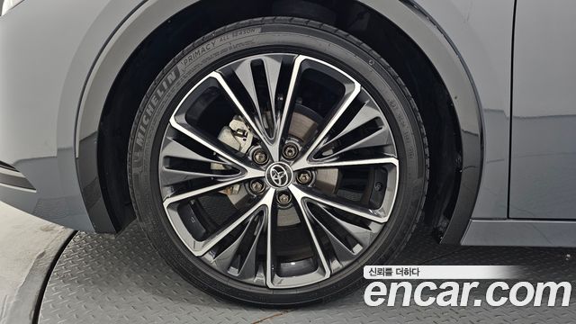 Toyota Prius из Кореи Encar