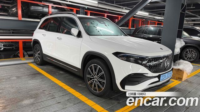 Mercedes-Benz EQB EQB300 4MATIC AMG Line — пробег 8 км — фото 3 из 3