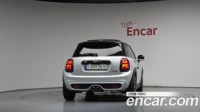 Mini Cooper из Кореи Encar